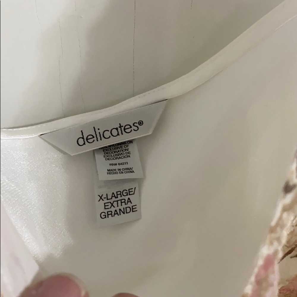 Delicates Intimate - Picture 3 of 4